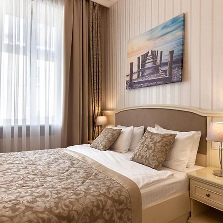 Royal Mini-Apart Hotel On Rynok Square リヴィウ エクステリア 写真