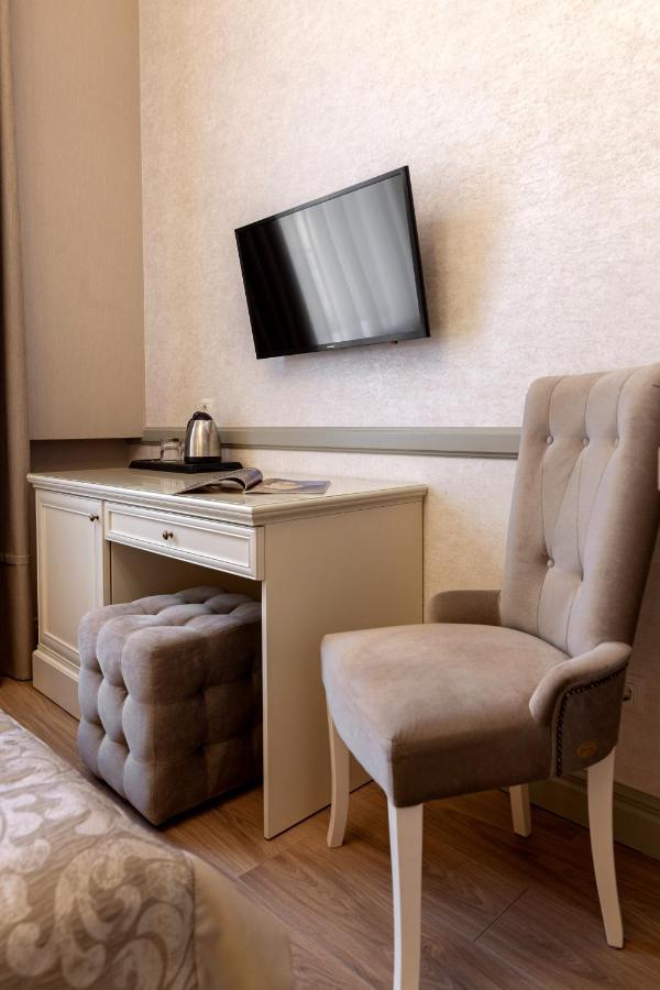 Royal Mini-Apart Hotel On Rynok Square リヴィウ エクステリア 写真